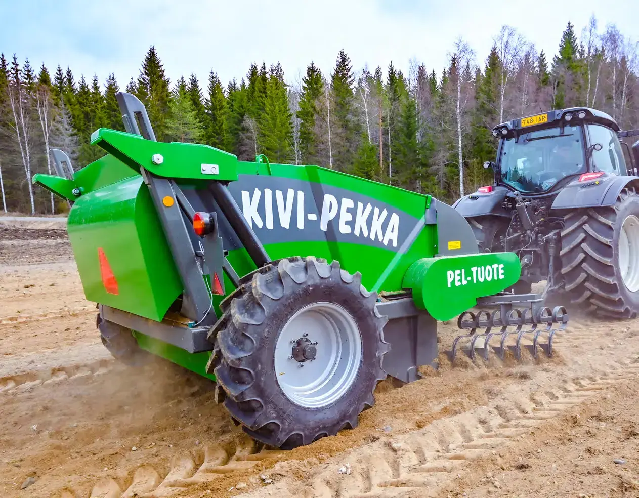 Kivi-Pekka 3.3 stone picker working in a field